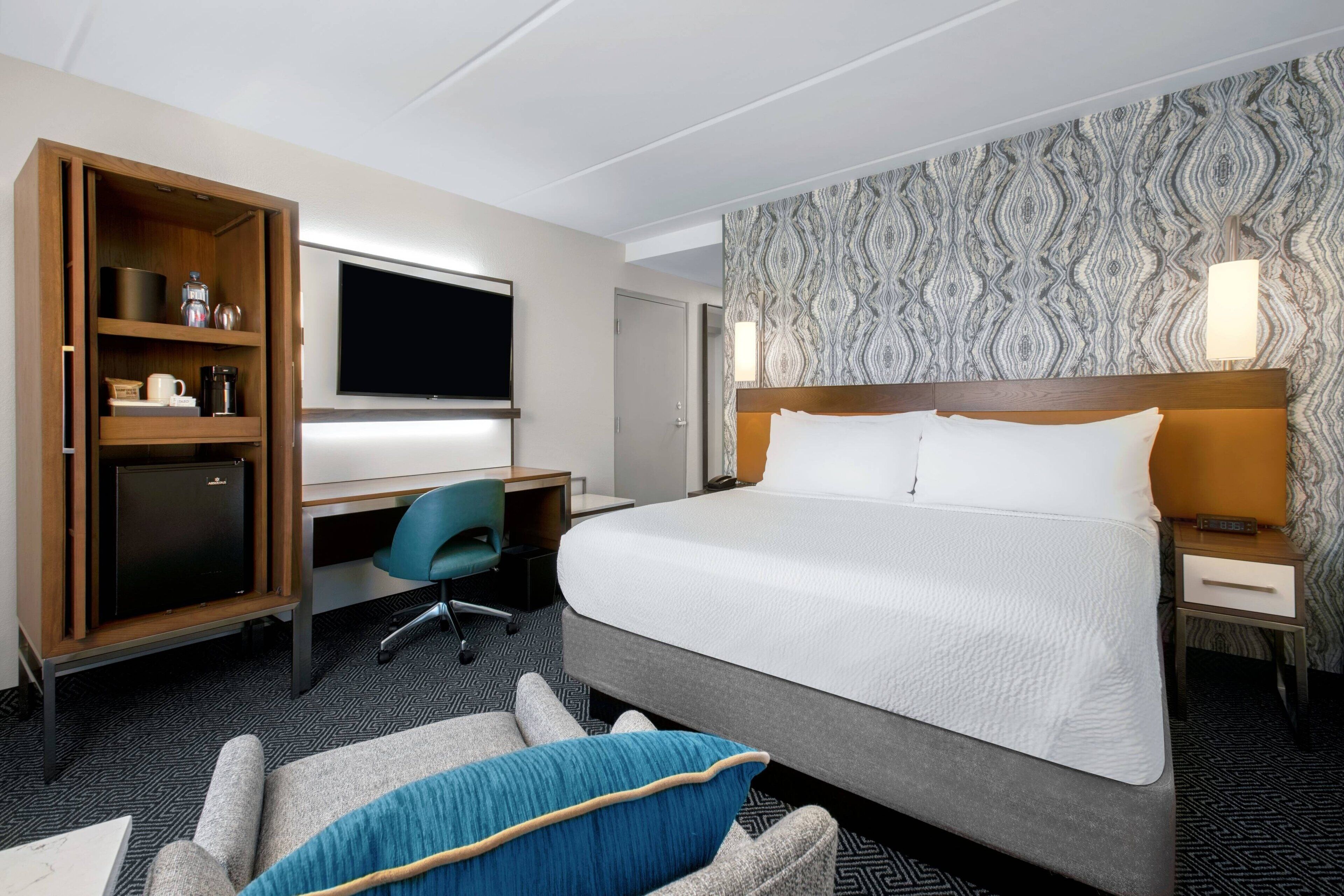 1 bedroom, in-room safe, desk, laptop workspace