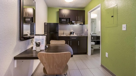 Iron/ironing board, WiFi, bed sheets, alarm clocks