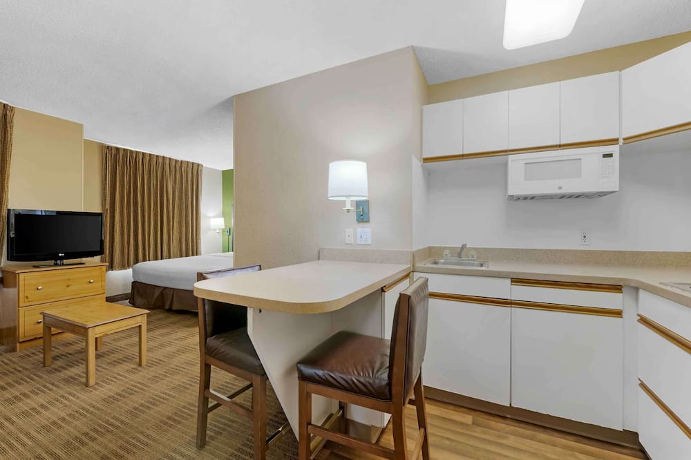 Extended Stay America Select Suites Orlando Southpark