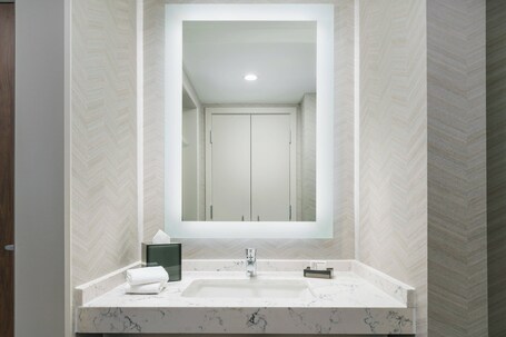Courtyard by Marriott Orlando Downtown - Image 15