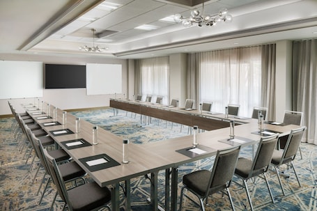 Courtyard by Marriott Orlando Downtown - Image 31
