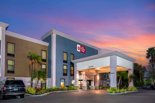 Best Western Plus Universal Inn