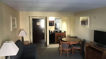 Studio Suite, 1 King Bed, Non Smoking | Living area | 43-inch LED TV with cable channels, TV