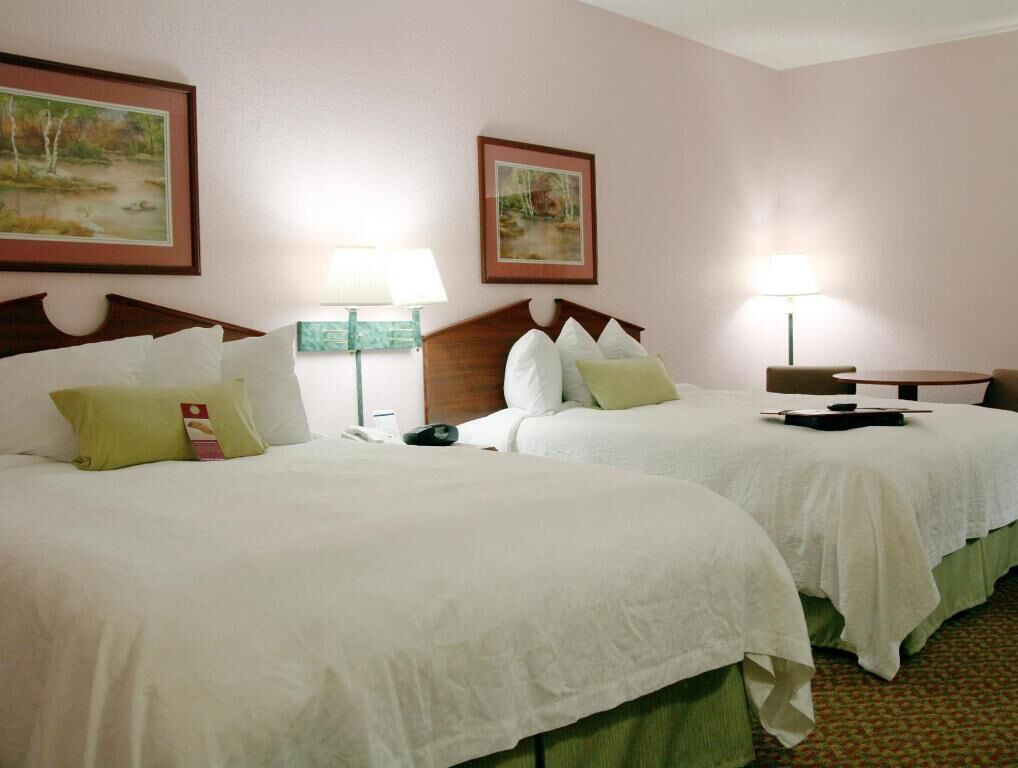 Desk, laptop workspace, iron/ironing board, free WiFi