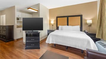 Desk, iron/ironing board, free WiFi, bed sheets