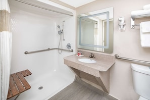 Artículos de tocador gratuitos, secador de pelo, toallas, jabón