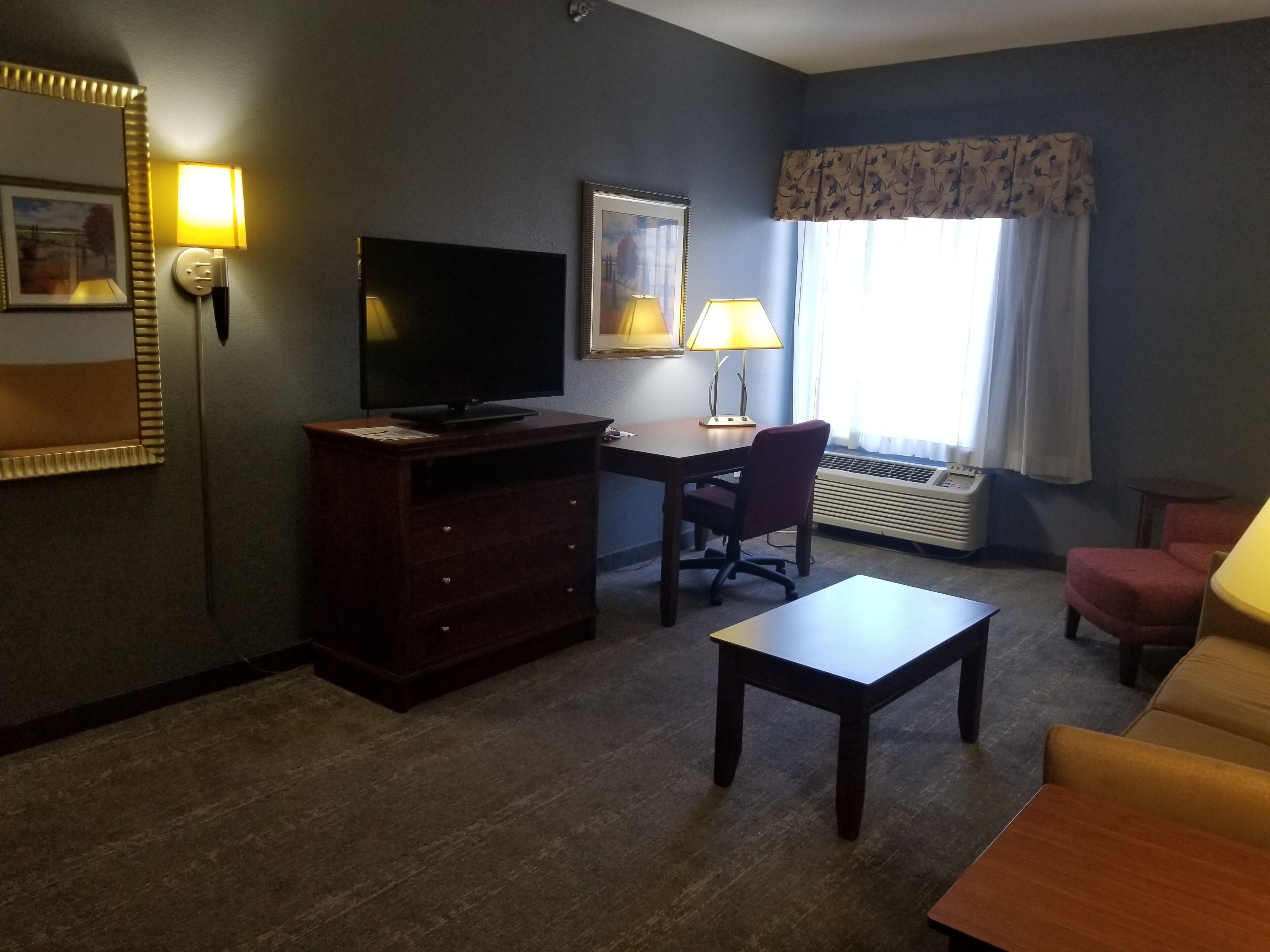 studio suite, 1 king bed, accessible, non smoking (mobility) | living room | lcd tv