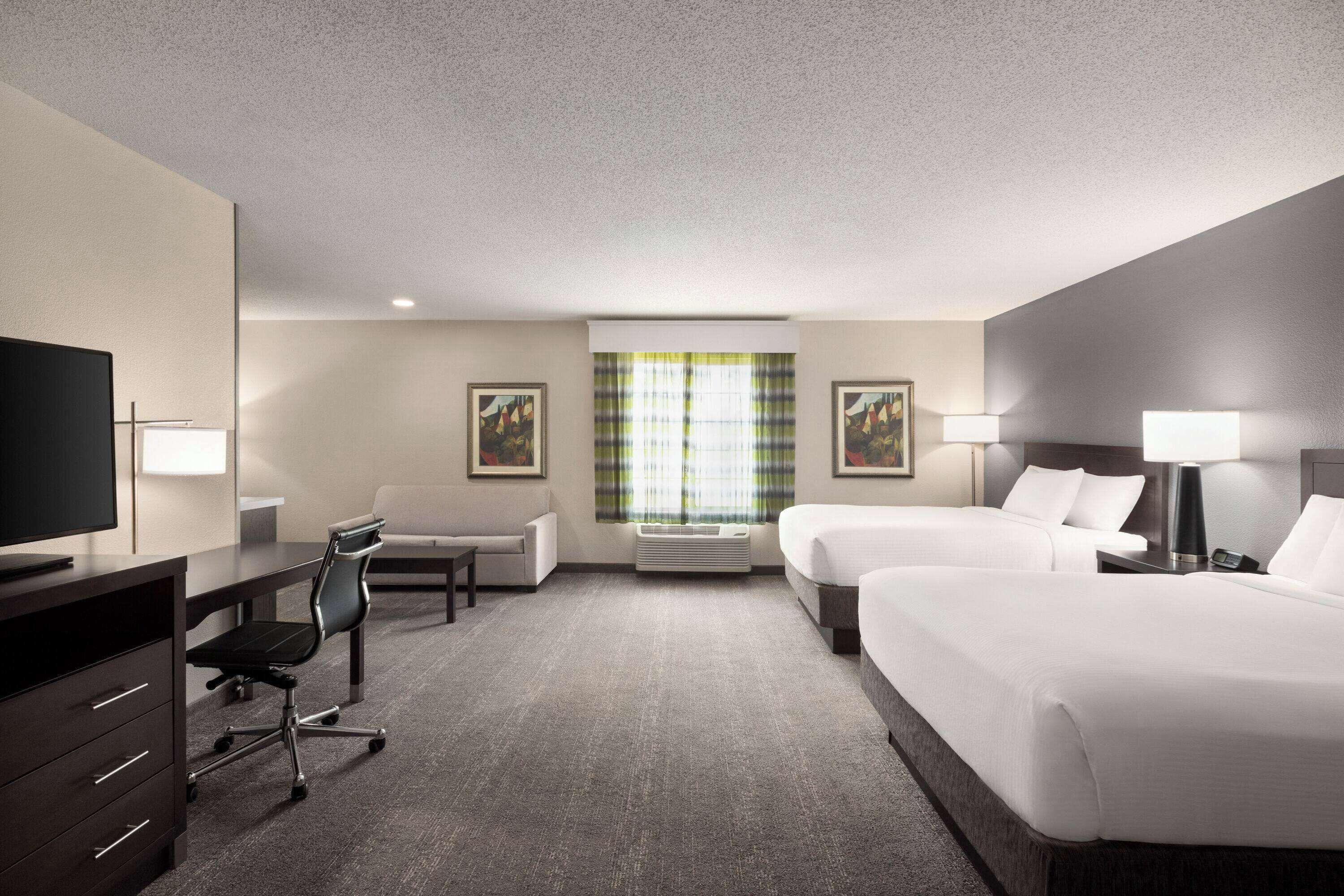 1 bedroom, desk, laptop workspace, blackout curtains