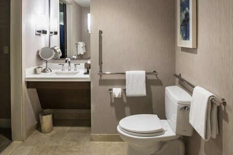 Hyatt Centric Chicago Magnificent Mile - Image 6