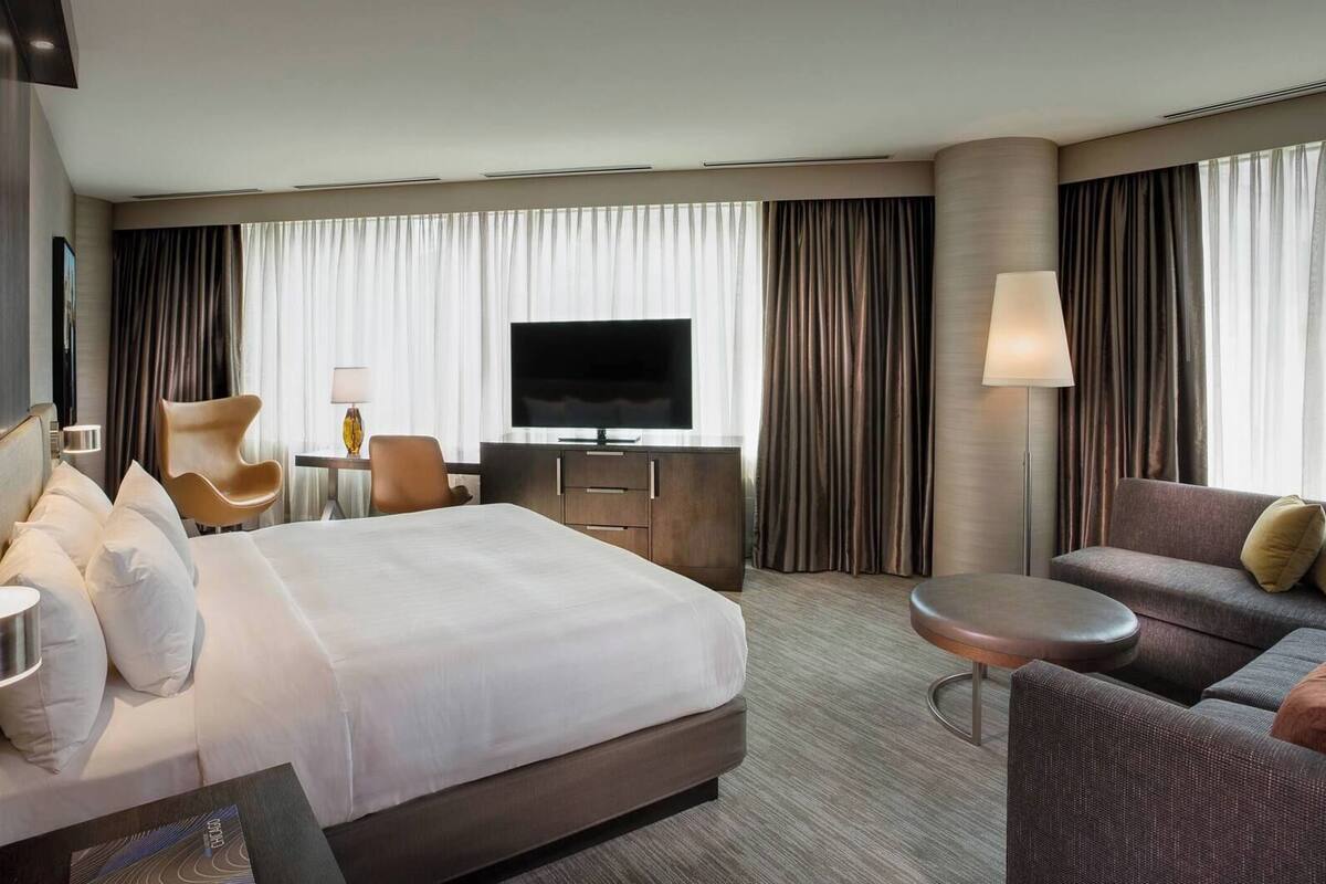 Premium bedding, pillow-top beds, in-room safe, desk