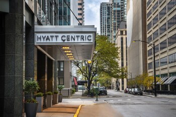 Hotel exterior and entrance at Hyatt Centric Chicago Magnificent Mile