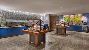 Desayuno a la carta todos los días (con cargo)