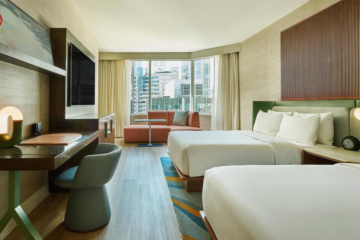 premium bedding, pillow-top beds, in-room safe, desk