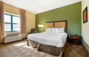 Estudio, 1 cama de matrimonio grande, no fumadores | Escritorio, wifi gratis, ropa de cama