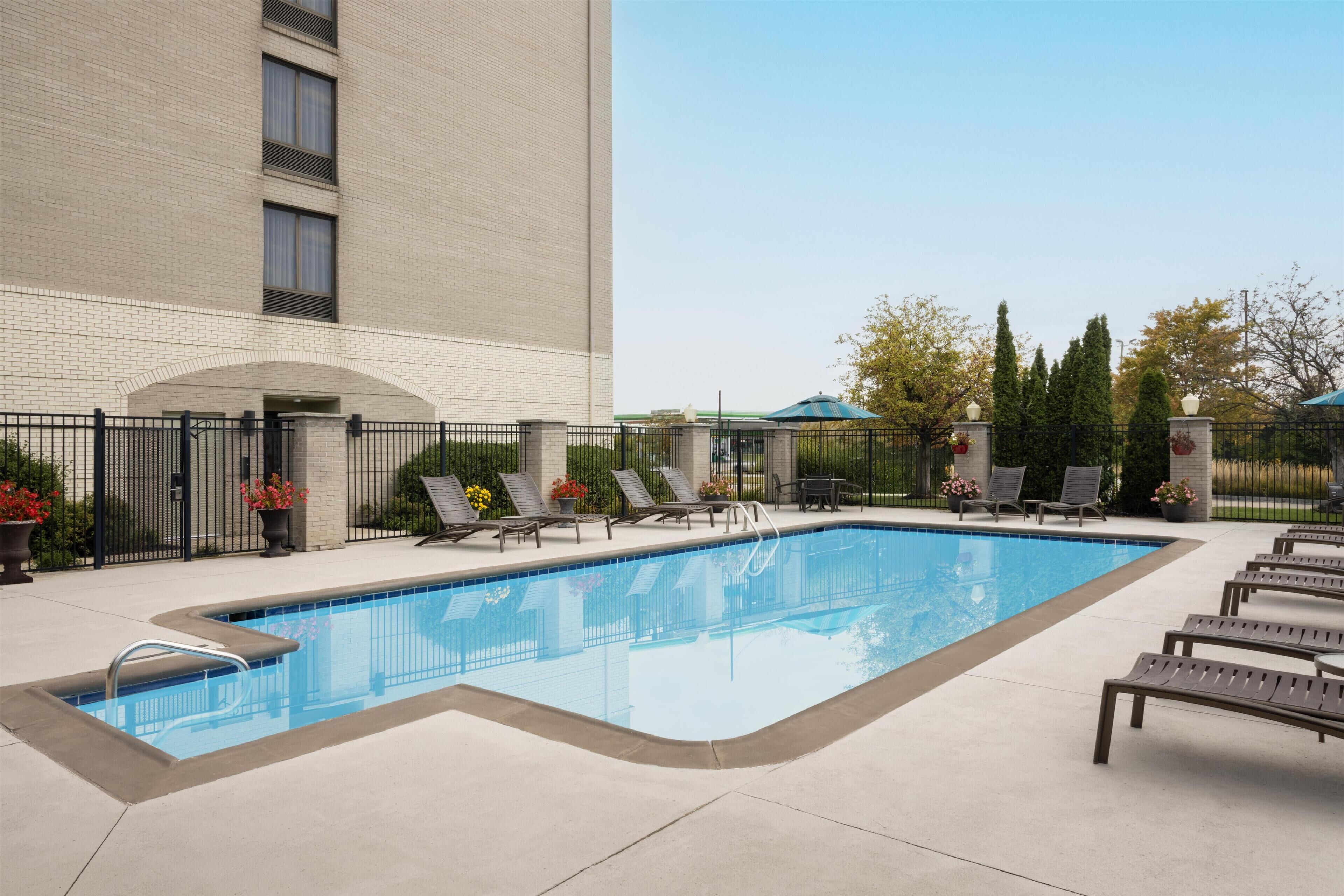 Piscine extérieure (ouverte en saison)