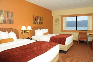 Premium bedding, pillow-top beds, blackout curtains, iron/ironing board - Rising Star Casino Resort (Rising Sun)