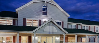Country Inn & Suites by Radisson, Grinnell, IA