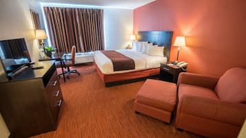 Standard Room, 1 King Bed | Desk, blackout drapes, iron/ironing board, free WiFi