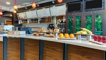 Daily cooked-to-order breakfast for a fee