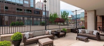 Courtyard by Marriott Louisville Downtown