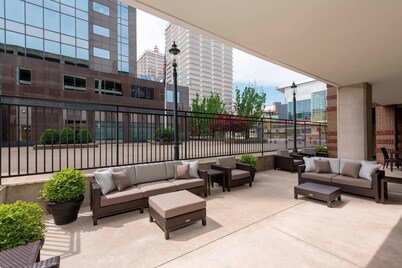 Courtyard by Marriott Louisville Downtown
