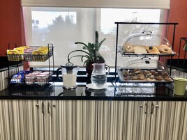 Café da manhã continental grátis todos os dias