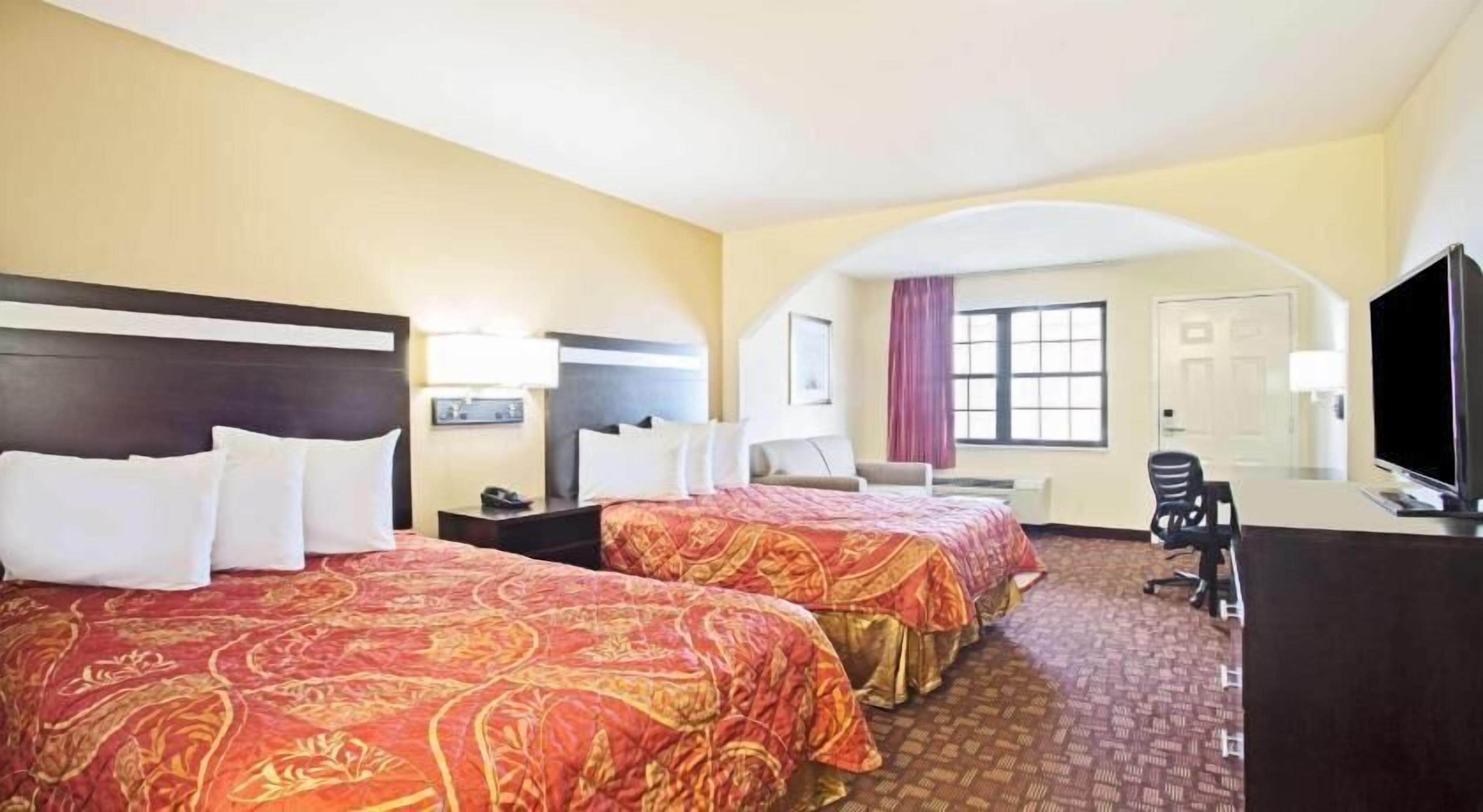 Desk, iron/ironing board, free WiFi, bed sheets