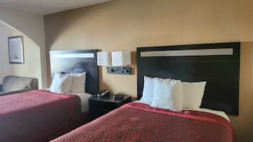 Double Room, 2 Double Beds | Desk, iron/ironing board, free WiFi, bed sheets