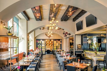 Breakfast, lunch, dinner served; American cuisine  at The Dagny Boston