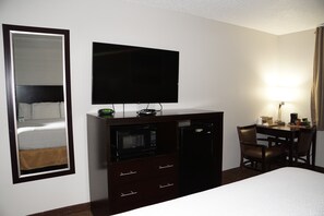 Fer et planche à repasser, lits bébé (gratuits)