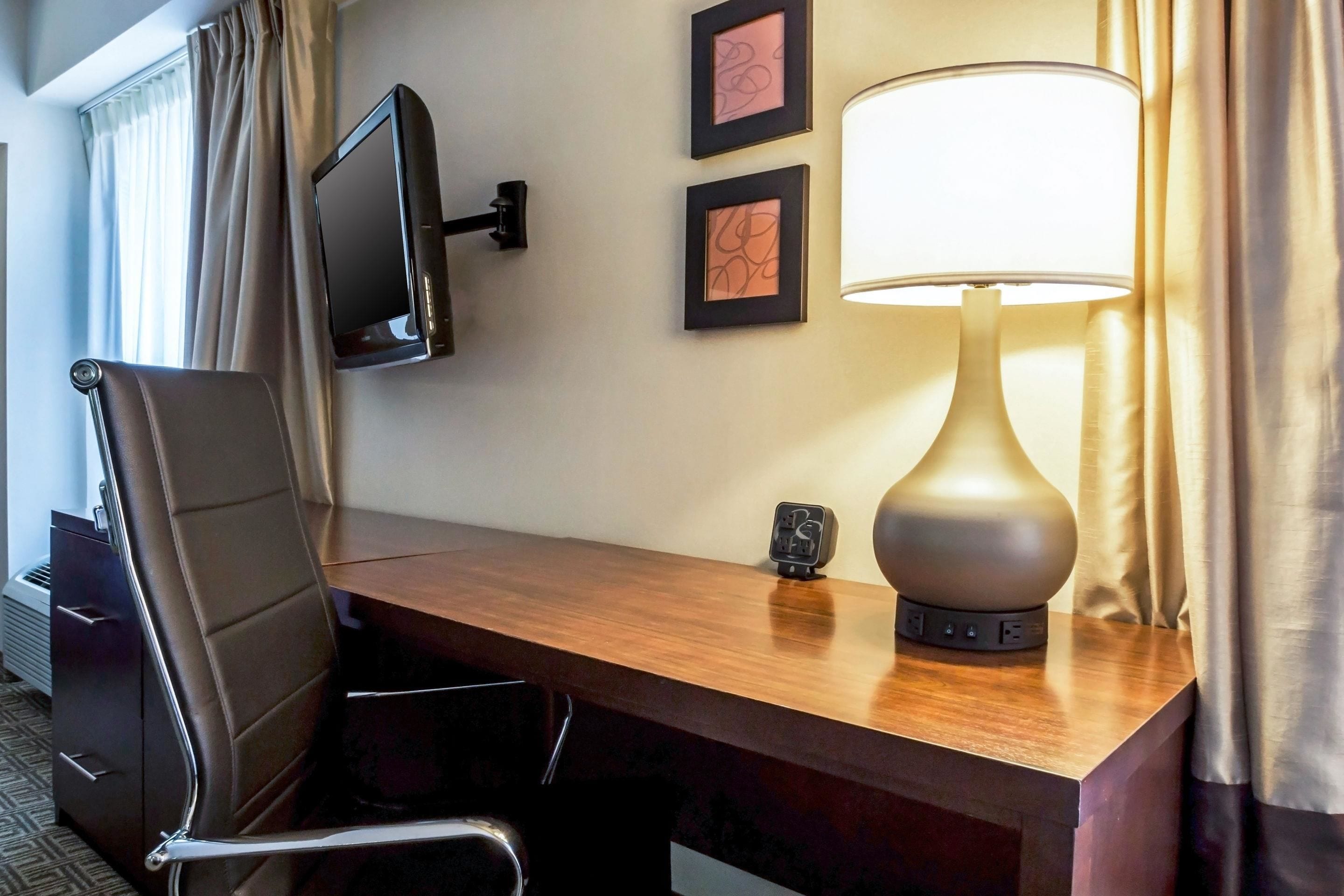 room, 1 king bed with sofa bed, non smoking, corner | 1 bedroom, hypo-allergenic bedding, desk, laptop workspace