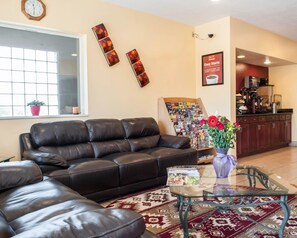 Lobby - Econo Lodge Albuquerque Old Town (Albuquerque)