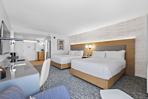 Hypo-allergenic bedding, in-room safe, desk, blackout curtains