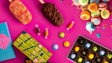 2 restaurants, breakfast, lunch, dinner served; Korean cuisine