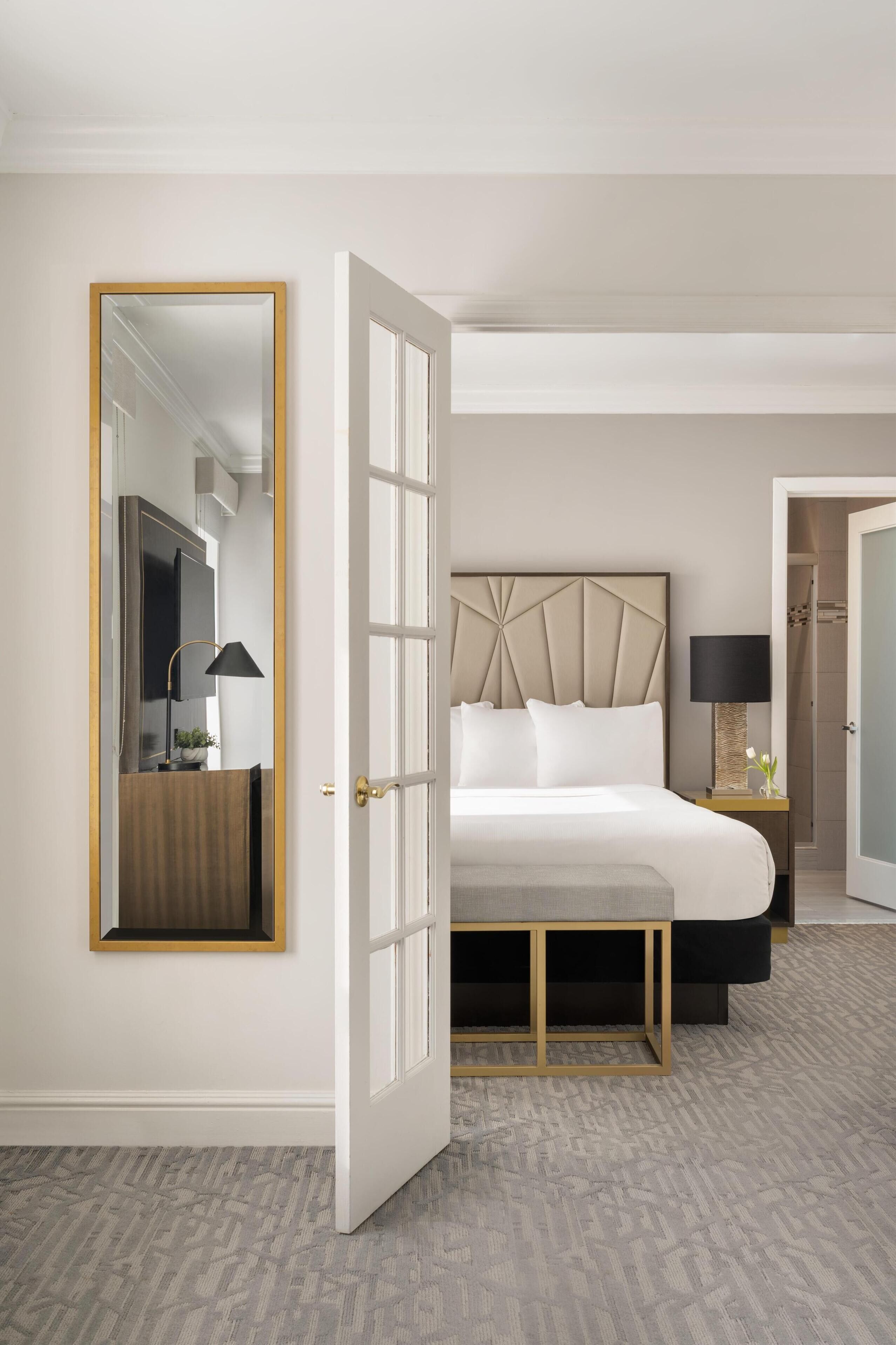 Photo - Martinique New York on Broadway, Curio Collection by Hilton
