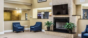 Comfort Suites University - Research Park