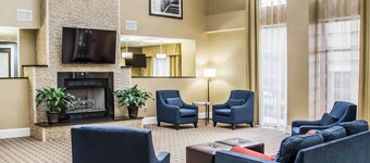 Comfort Suites University - Research Park