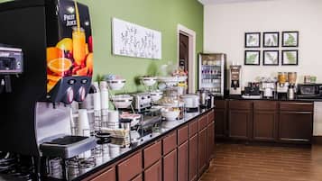 Free daily continental breakfast
