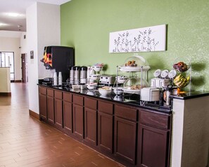 Free daily continental breakfast - Sleep Inn Concord - Kannapolis (Concord)