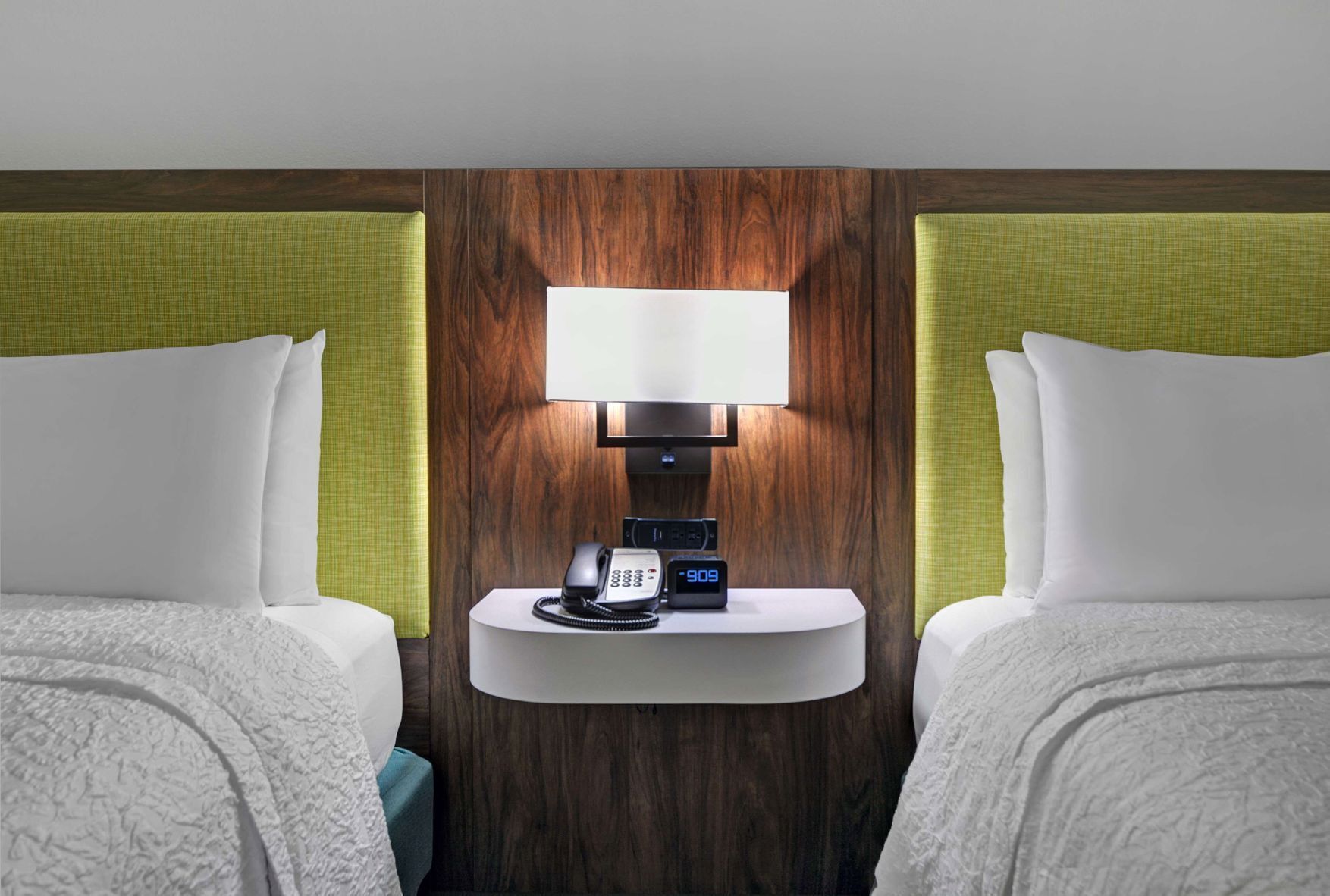 Coffres-forts dans les chambres, bureau