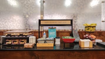 Café da manhã continental grátis todos os dias