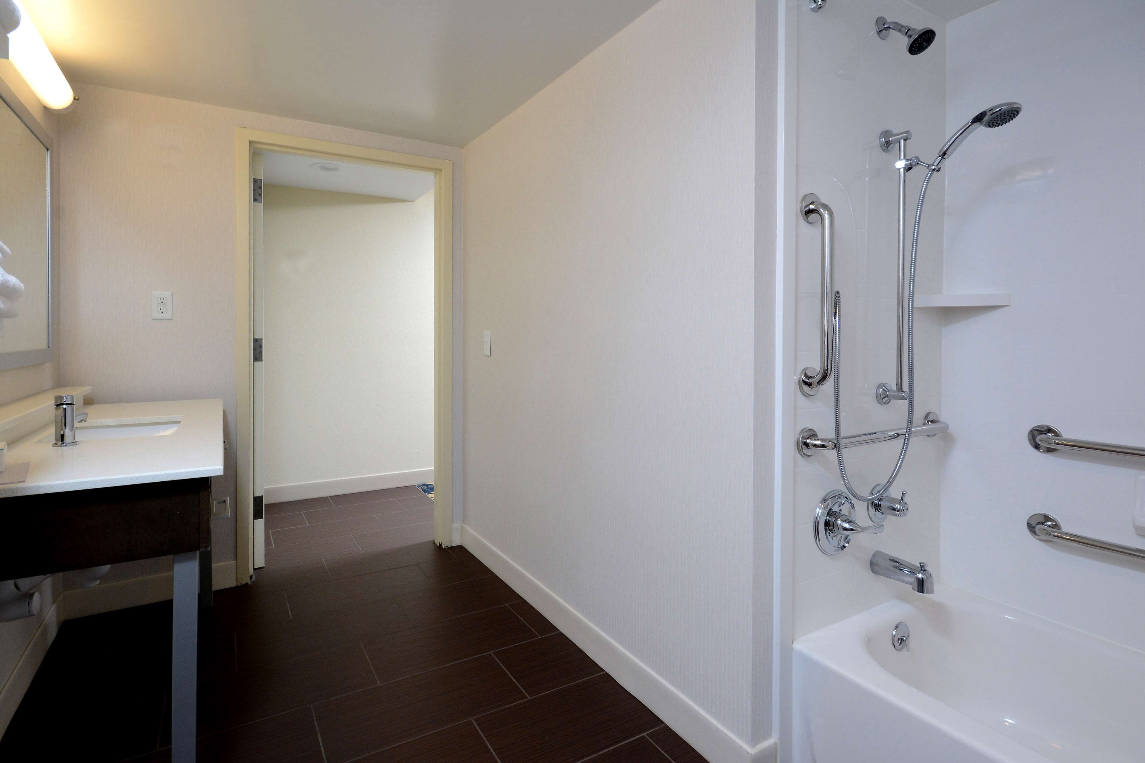 room, multiple beds, accessible, bathtub (mobility & hearing) | bathroom | combined shower/bathtub, free toiletries, hair dryer, towels