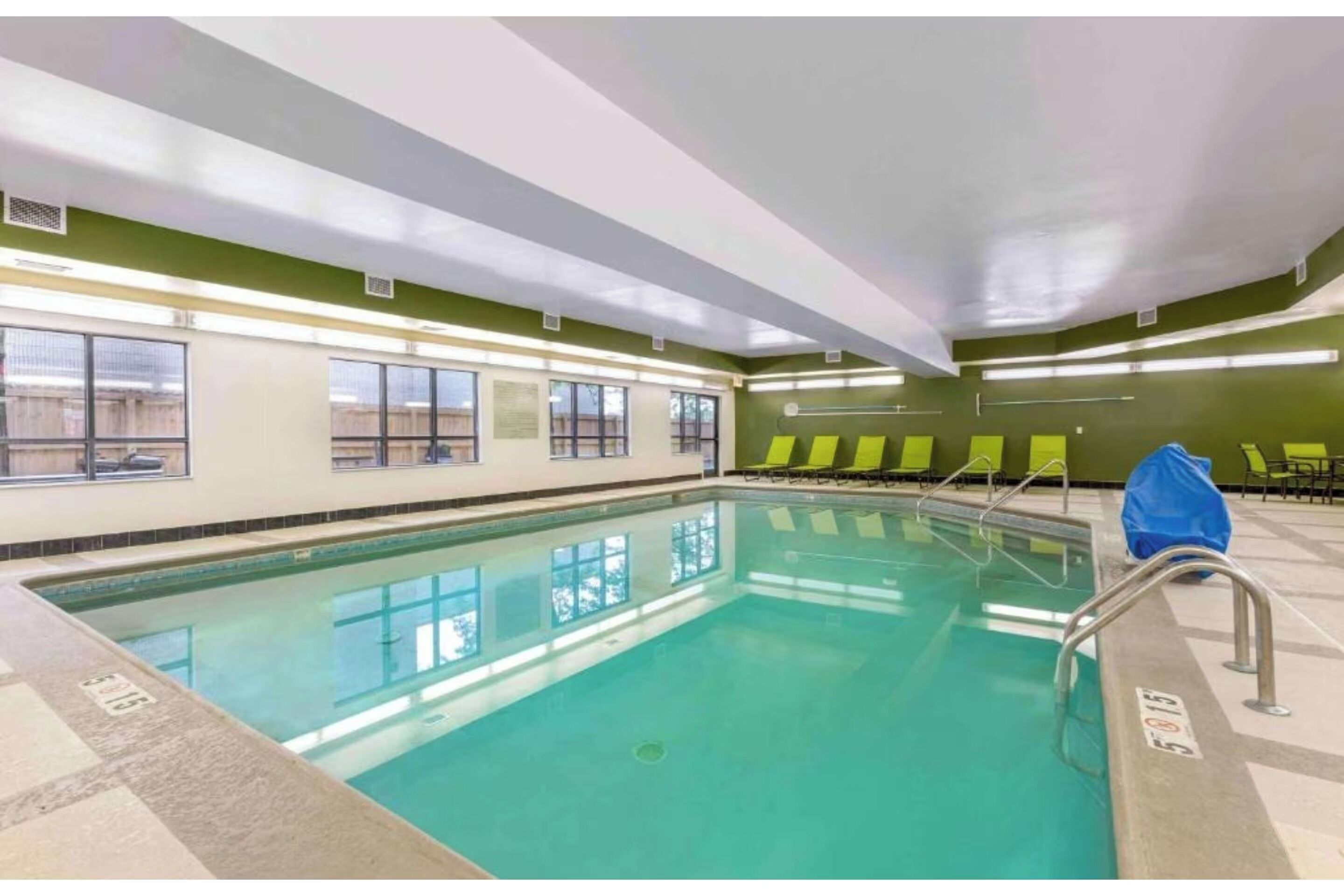 Indoor pool, outdoor pool