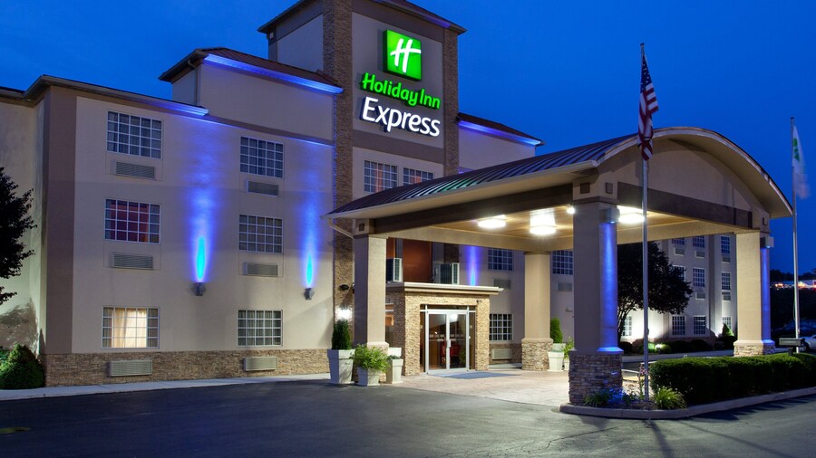 Holiday Inn Express Murrysville - Delmont by IHG