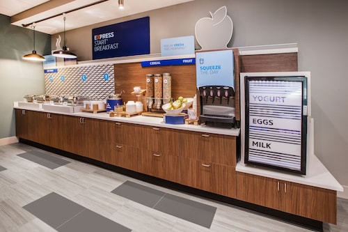 Holiday Inn Express Murrysville - Delmont by IHG