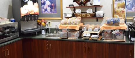 Gratis kontinental frukost varje dag