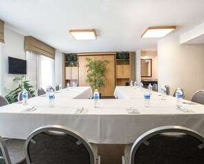 สถานที่จัดงานประชุม