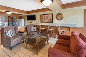 Lobby - Baymont by Wyndham Sevierville Pigeon Forge (Sevierville)