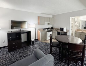 Upgraded, Suite, 2 Queen Beds, Non Smoking | Living area | Flat-screen TV, pay films - Baymont by Wyndham Sevierville Pigeon Forge (Sevierville)