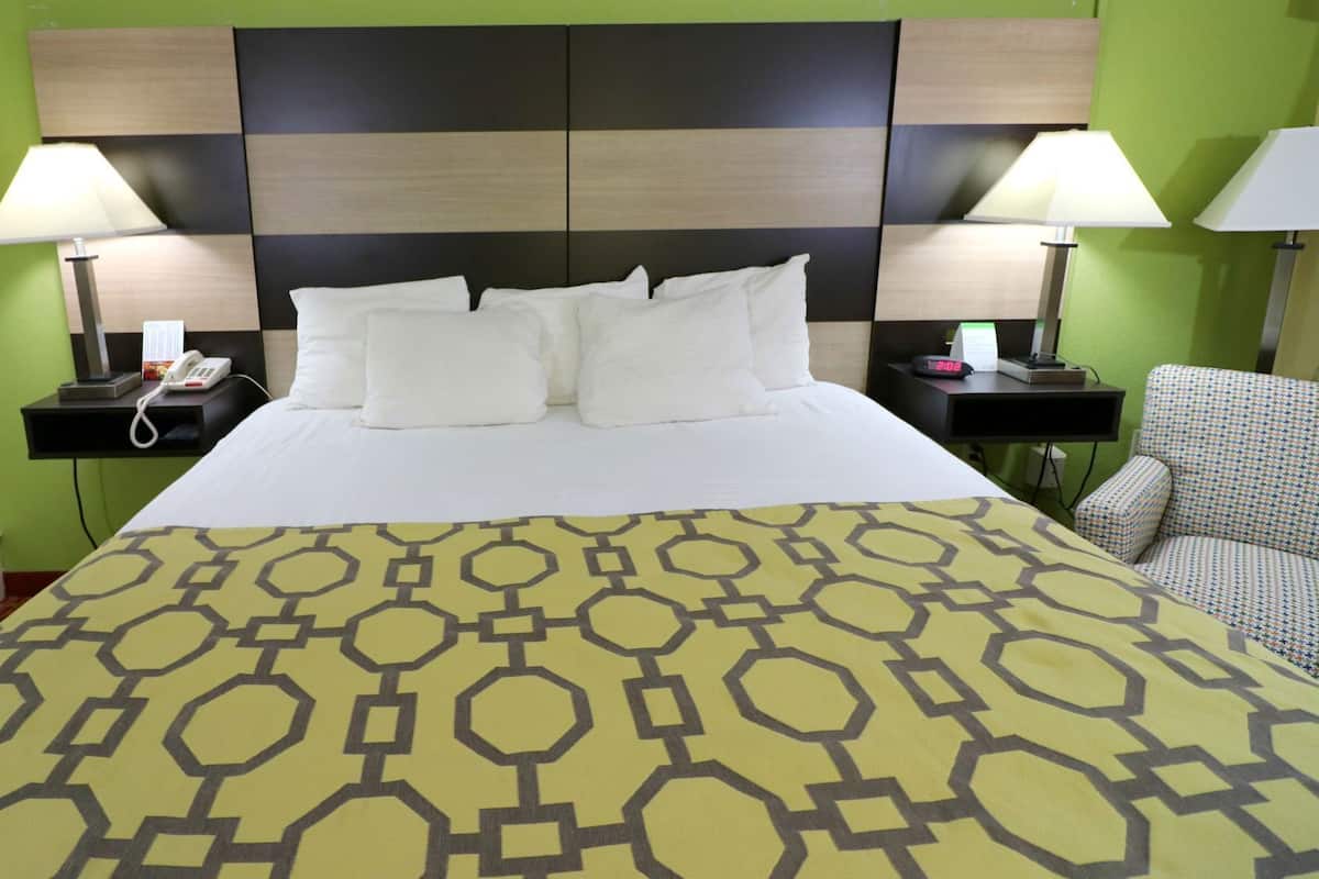 Iron/ironing board, cribs/infant beds, free WiFi, bed sheets